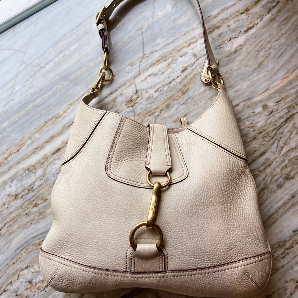 coach pebbled leather hampton bag